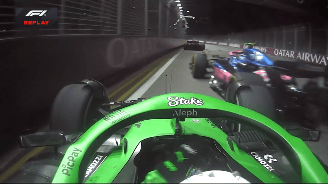 雷诺车队横扫迈凯伦，拉塞尔扛起全队