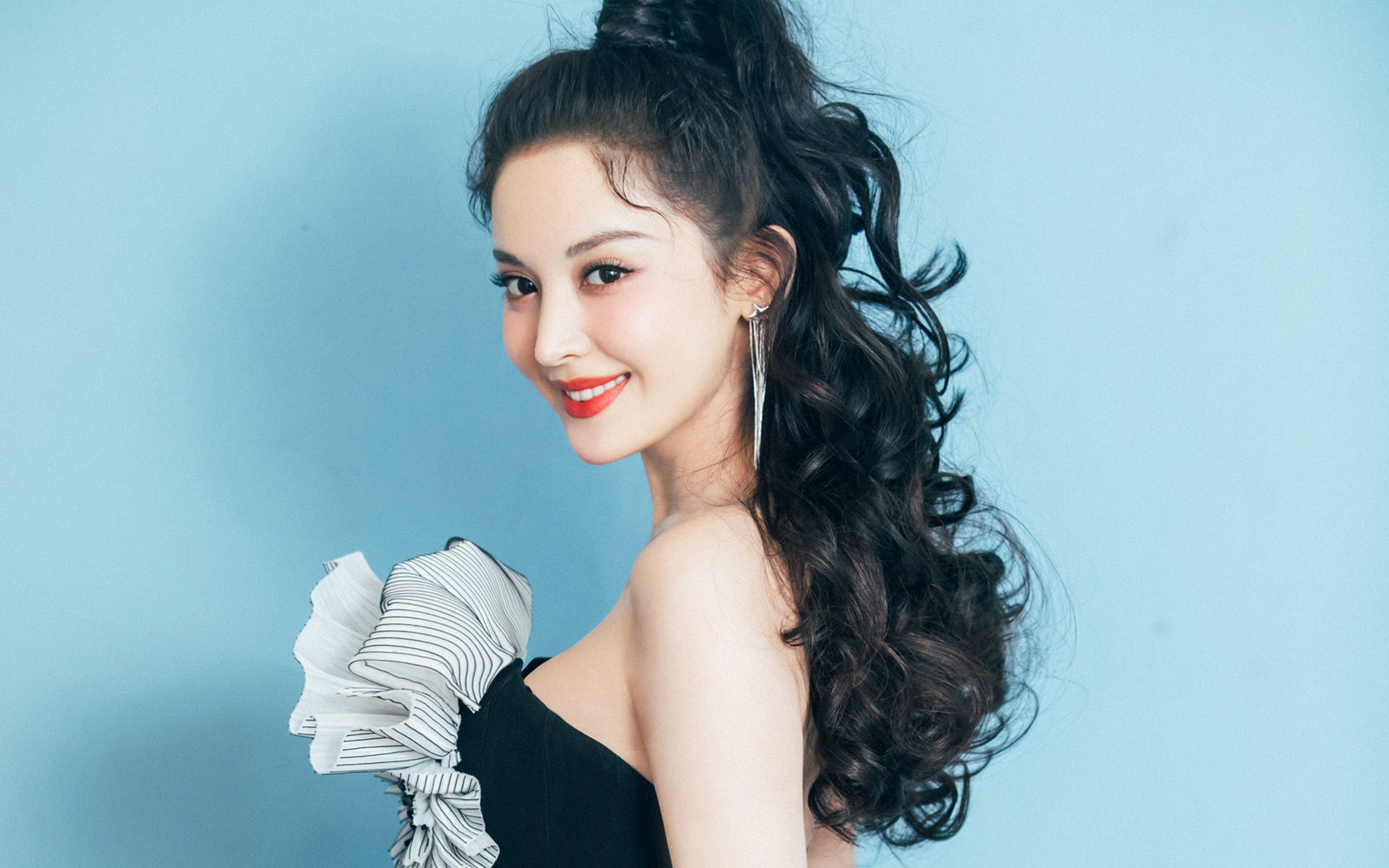 逆风翻盘!摩纳哥鏖战爱尔兰,欧冠半决赛上演铁血传奇