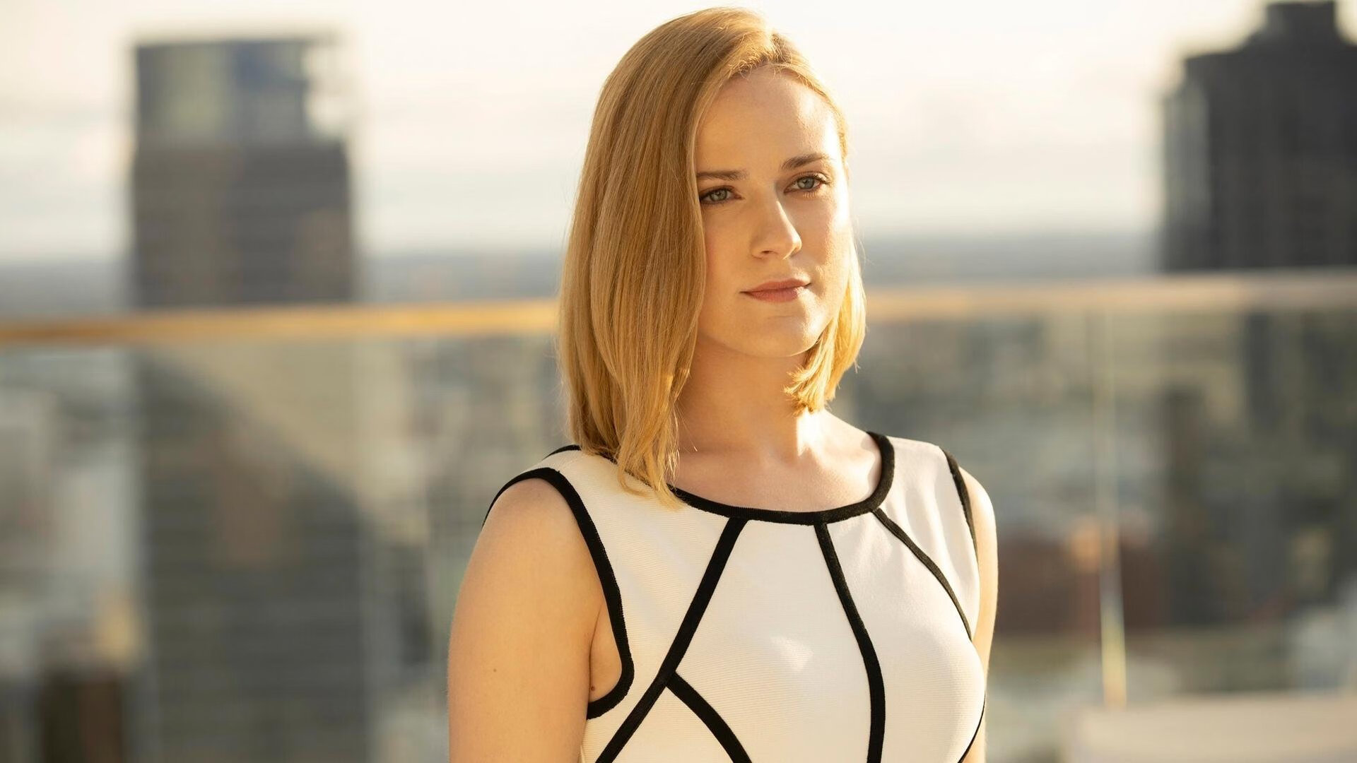 橙色闪电—卡拉斯科国家德比之夜的永恒定格