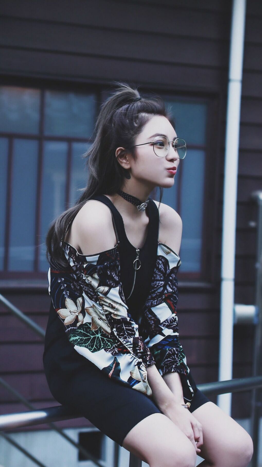 开云体育-鏖战中的完美之星，爱德华兹率领湖人险胜76人