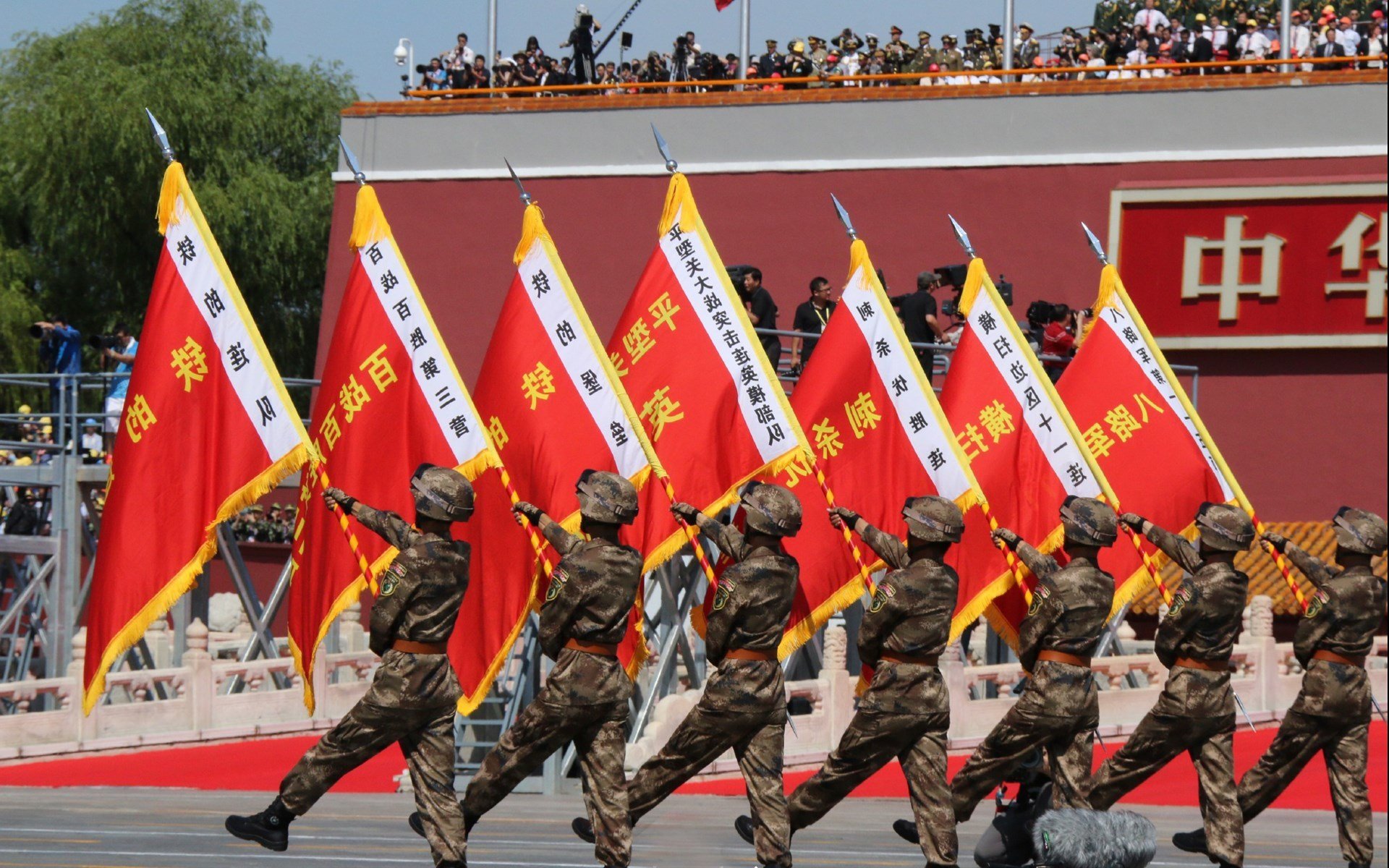 弑龙者与关键先生，东契奇率鹈鹕爆冷掀翻浙江，定义巨星价值